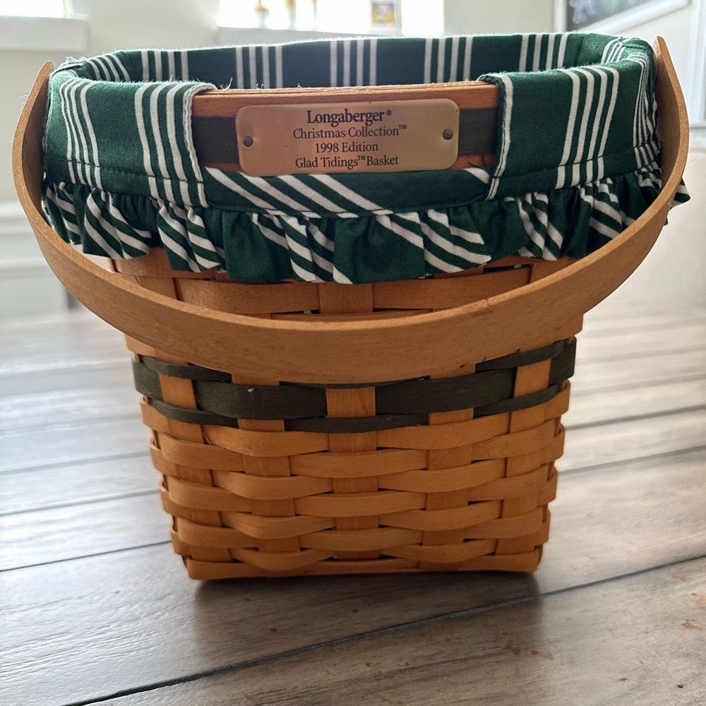Longaberger 1998 Glad Tidings Christmas Basket